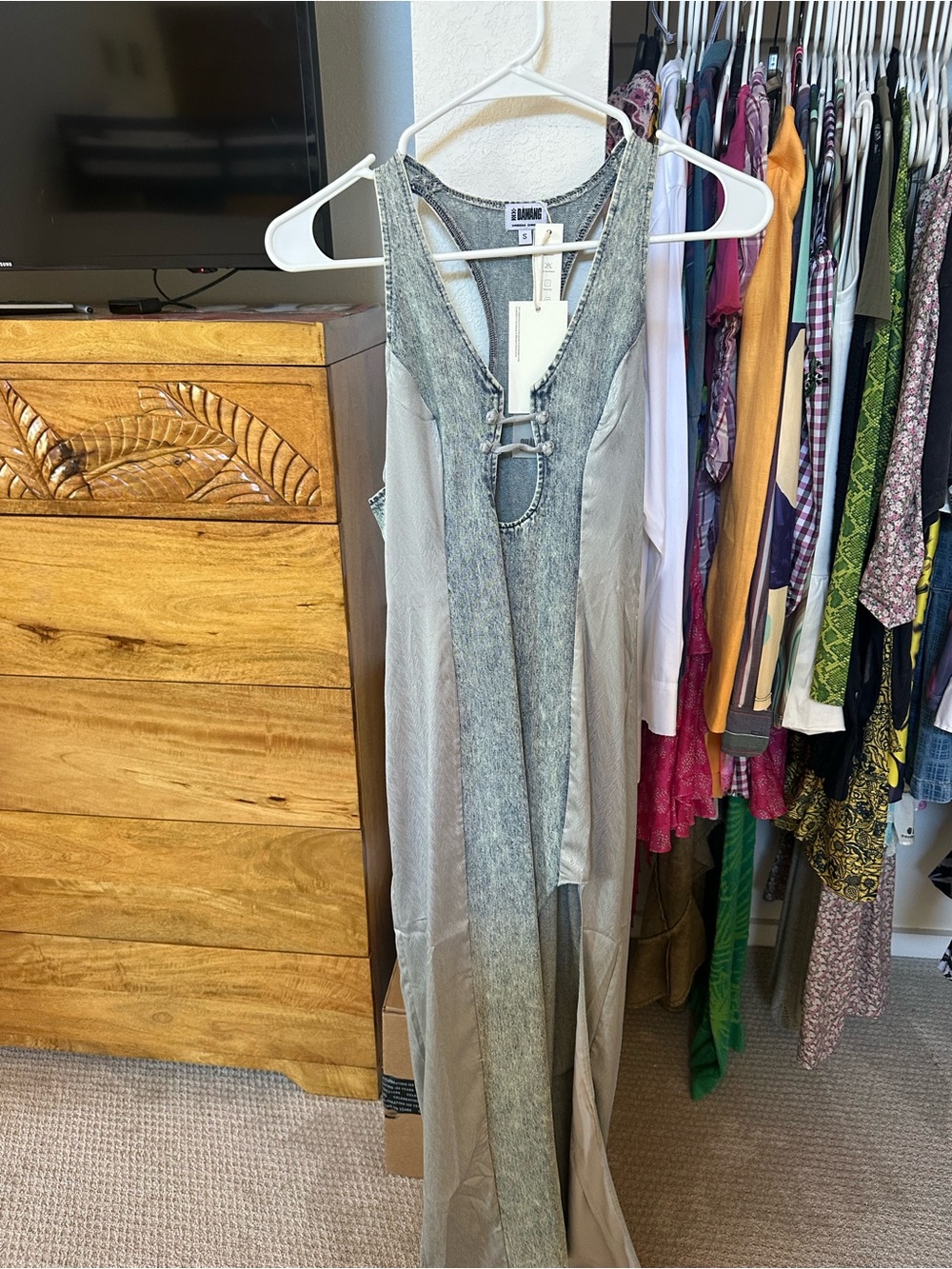 DAWANG Gray Maxi Dress with Washed Center Panel and V-Ring Detail